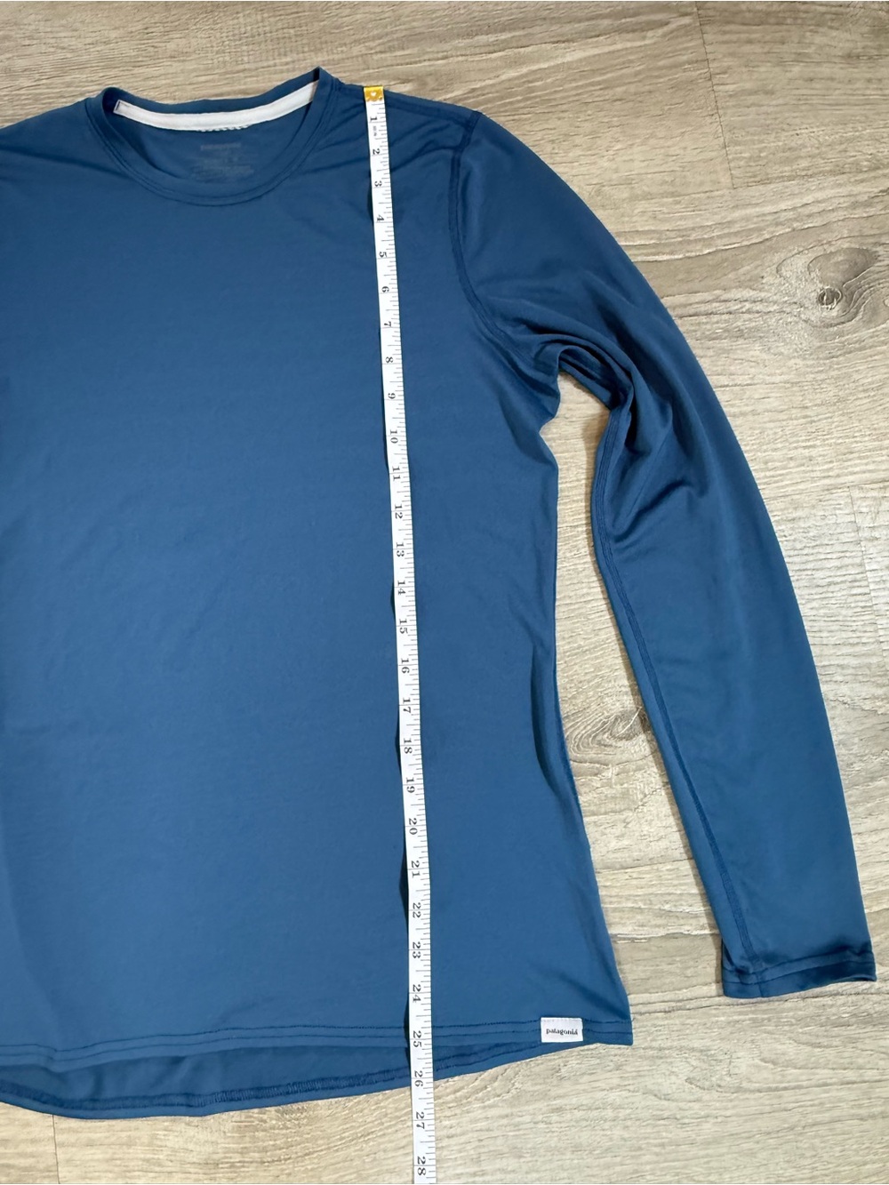 Patagonia Long-Sleeve Base Layer or Performance Top - Skiing Hiking Running - Picture 5 of 5
